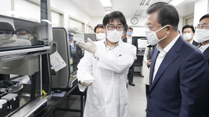 Kako je Južna Koreja zaustavila korona virus bez drastičnih mera