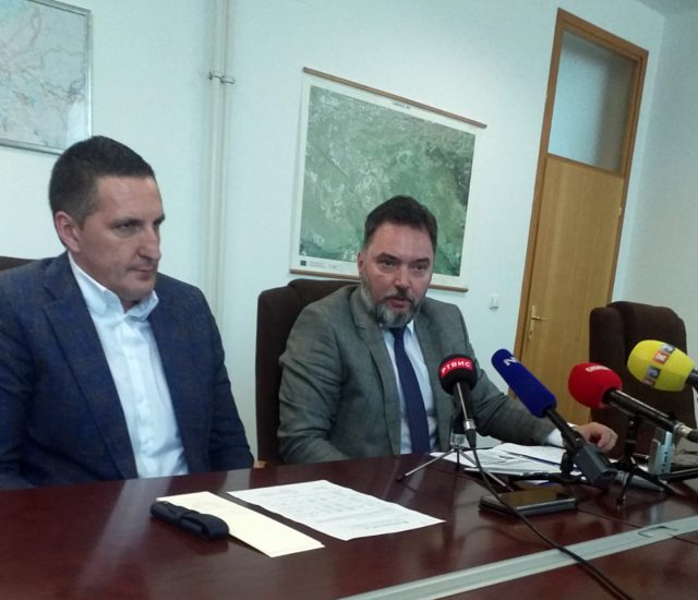 SASTALI SE KOŠARAC I ELEK: Počela gasifikacija Jahorine i Pala