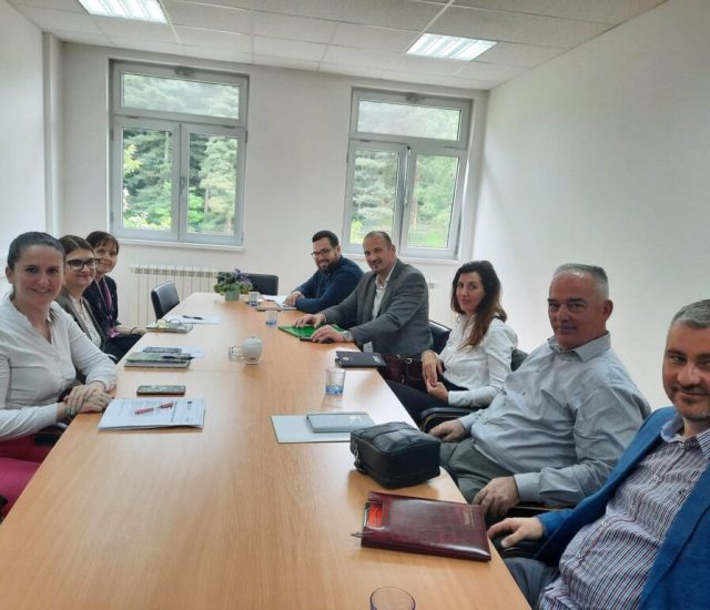 ODRŽAN SASTANAK SA OKRUŽNIM JAVNIM TUŽILAŠTVOM U ISTOČNOM SARAJEVU PO PITANJU ZLOUPOTREBE LICENCI U OBLASTI GRAĐEVINARSTVA