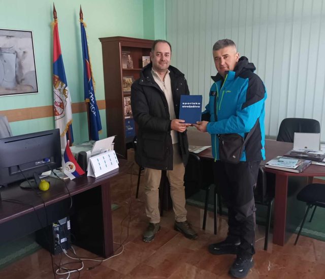 Uručena knjiga za Smučarski klub “Romanija” Pale