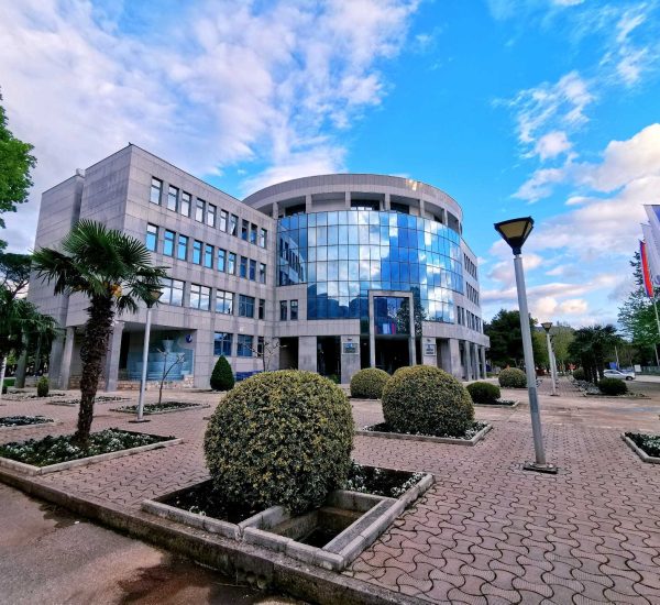 ERS za povećanje plata izdvojila dodatnih 30 miliona КM